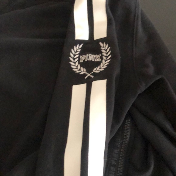 Zip up hoodie - Picture 3 of 3